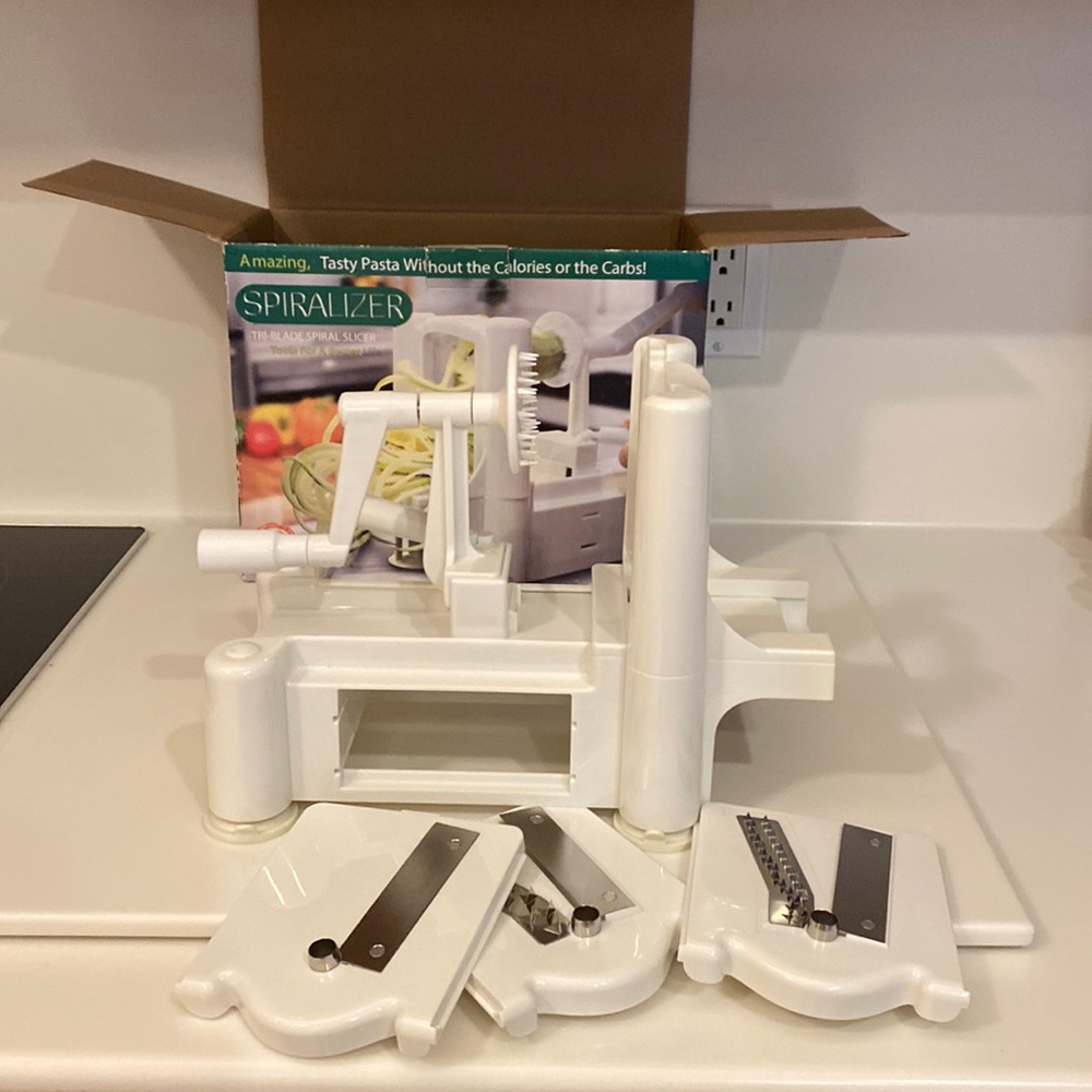 Tri-Blade Spiral Slicer Spiralizer